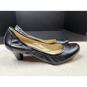 Naturalizer Women's Black Pumps Size 7.5